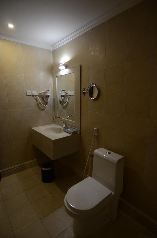 Al Joory Suites Hotel Khafji Екстер'єр фото